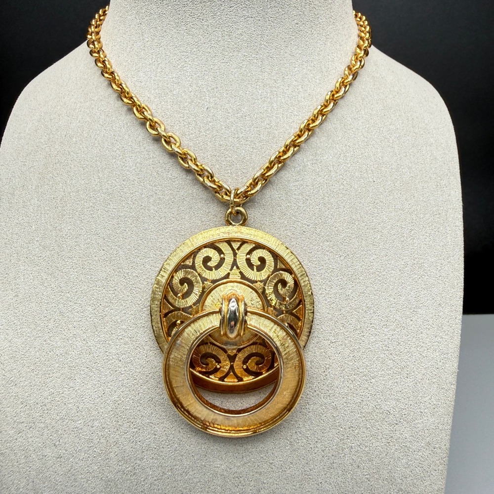 Vintage Lisner Pendant Necklace Door Knocker Gold Tone Scroll MCM 24"